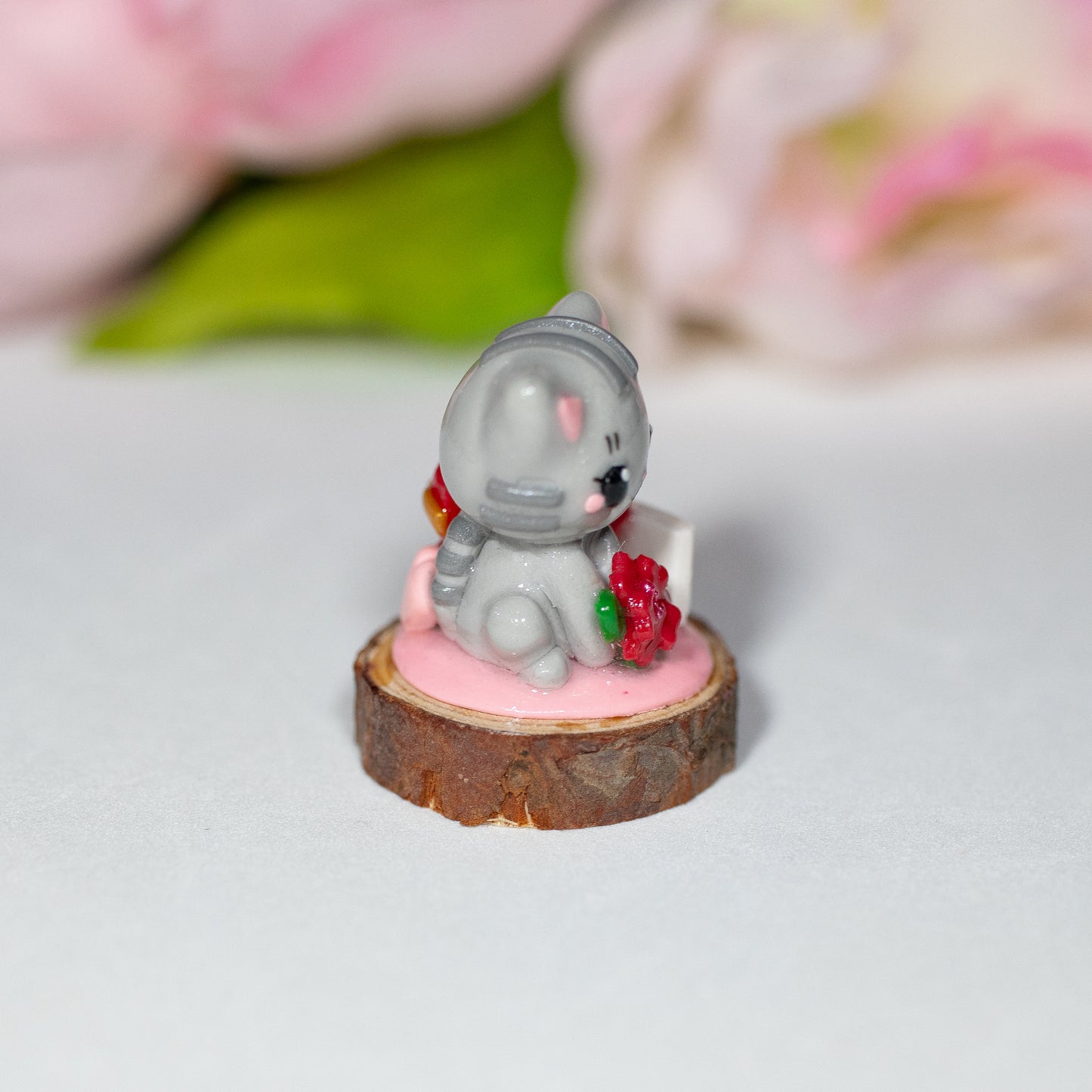 Small Grey Kitty Valentine Figurine - Polymer Clay Figurine