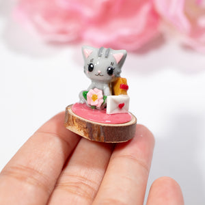 Small Grey Kitty Valentine Figurine - Polymer Clay Figurine
