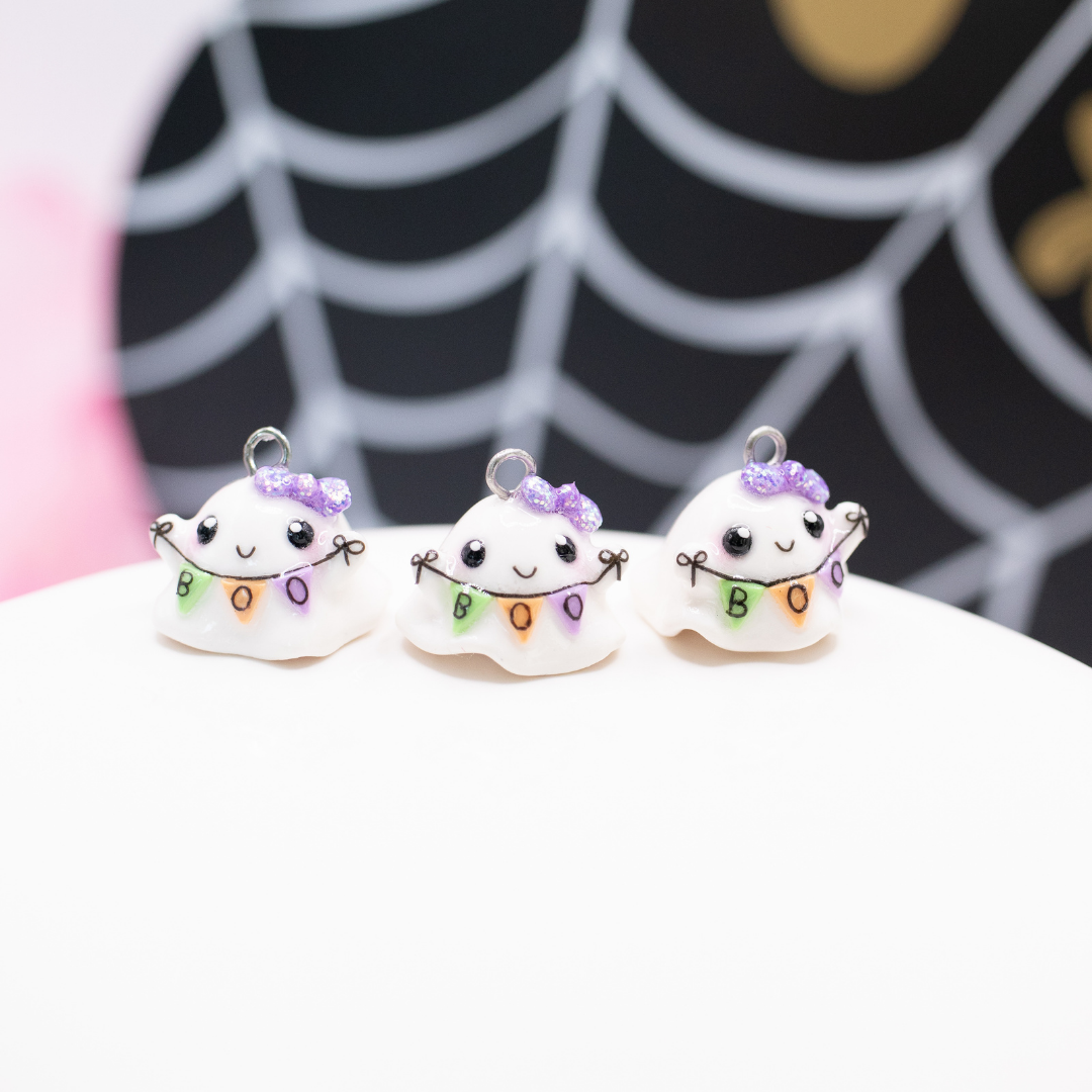 H'ween Ghost with 'Boo' Banner Clay Charm
